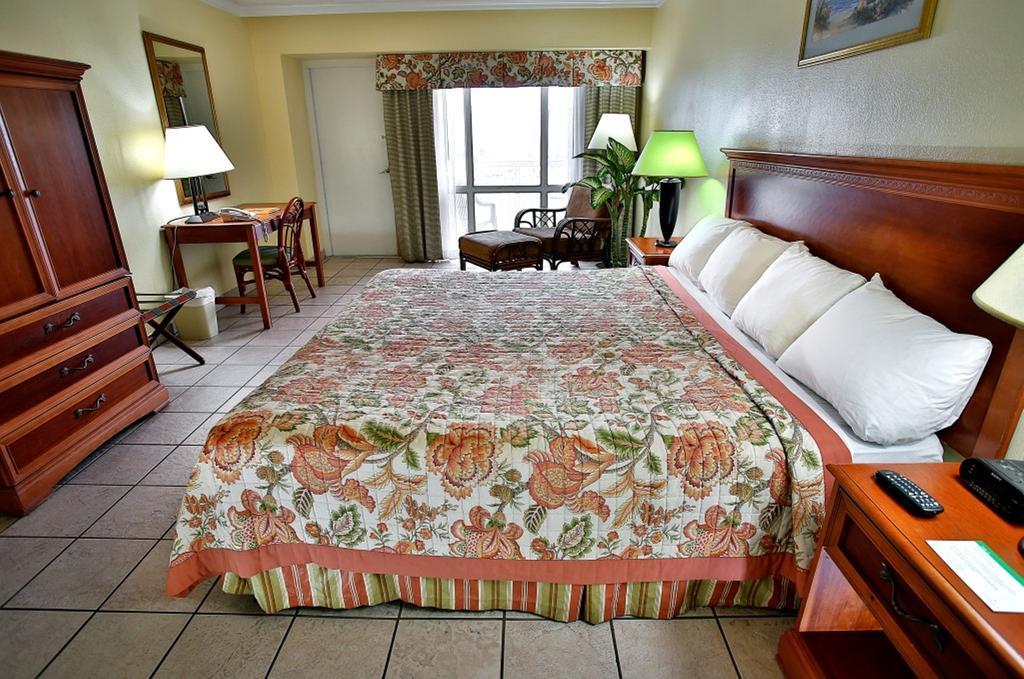 Warwick Paradise Island Bahamas (Adults Only) Nassau Room photo