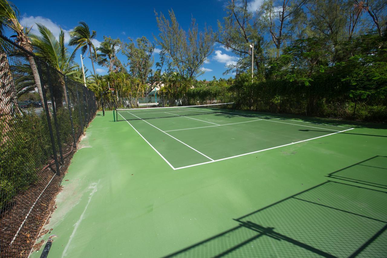 Warwick Paradise Island Bahamas (Adults Only) Nassau Exterior photo