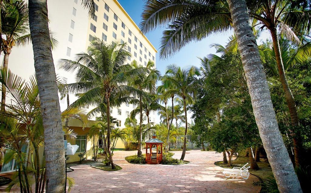 Warwick Paradise Island Bahamas (Adults Only) Nassau Exterior photo